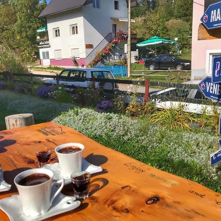 Underwoods Zabljak Guesthouse Экстерьер фото